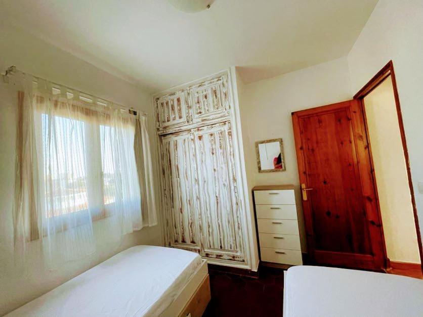 Precioso Apartamento Residencial Con Piscina Cala En Porter  Exterior foto